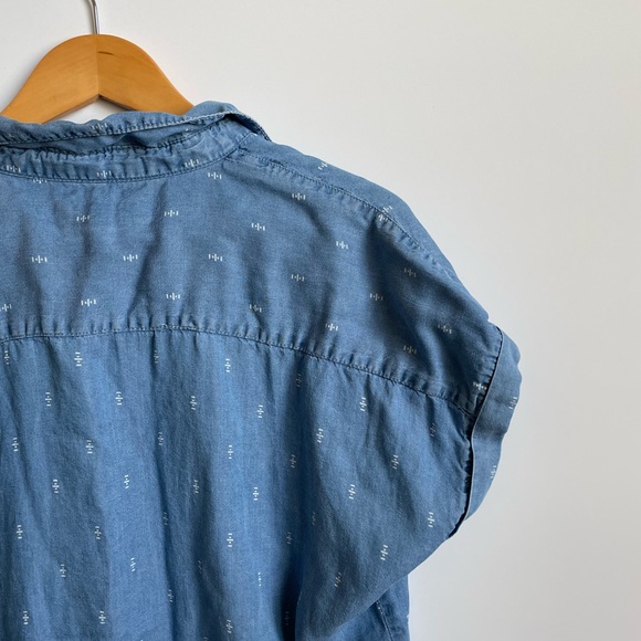 Denim button up top - Picture 6 of 8